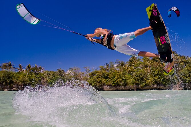 Learn kitesurfing in Boracay - The value of a two-person class