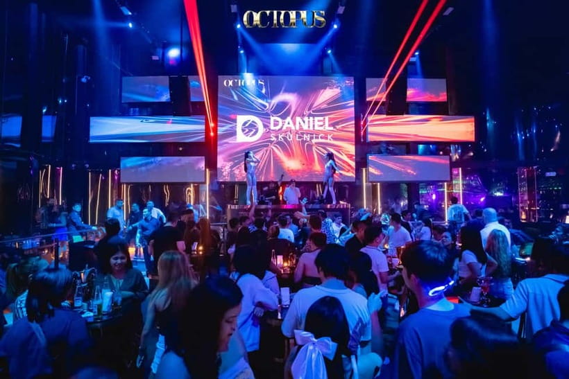 Makati Nightlife: VIP Access to Clubs, Rooftops & Go-Go Bars - Why this Makati bar crawl works