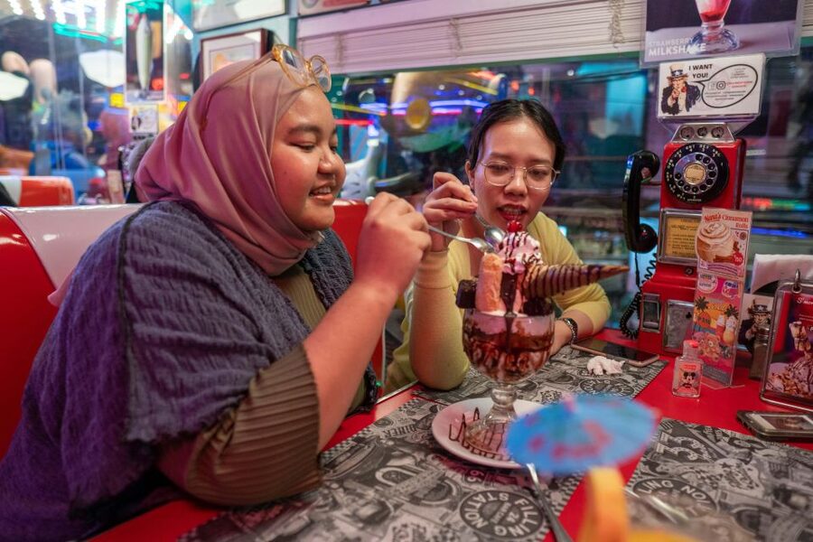Makati Street food Tour, End with a Rooftop City View - Streetscapes between the food stops