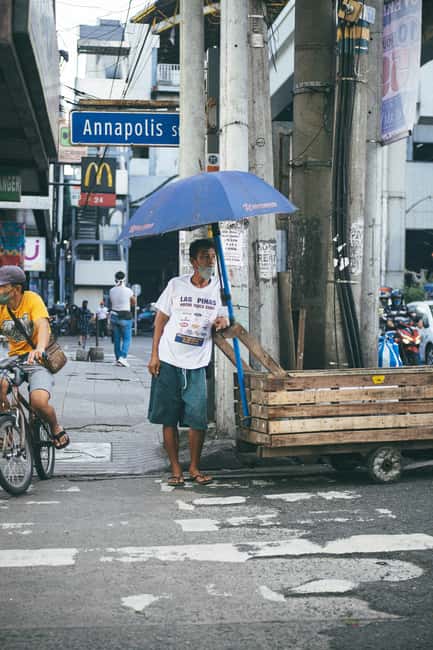 Manila : Best Street Food Tour With A Local Guide - Escolta Street: old Manila in a commercial corridor
