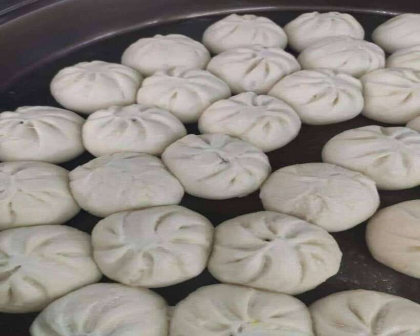 Manila: Binondo Chinatown Food Tour with Free Food Samples - Binondo’s landmarks between bites
