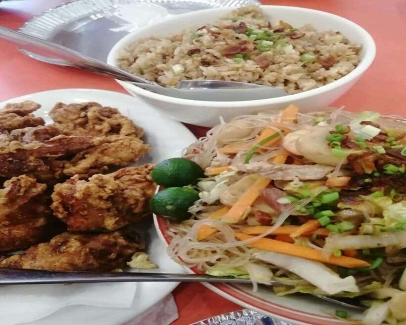 Manila: Binondo Chinatown Food Tour with Free Food Samples - Ongpin Street and the food trail
