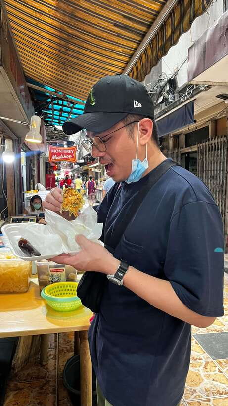 Manila Chinatown Food Tour with Local Guide - A Ride in Local Transportation