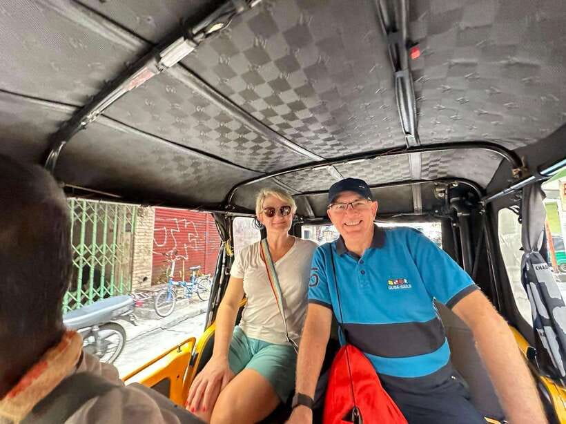 Manila: Guided Tuk Tuk Ride - Seeing neighborhoods beyond the shopping lanes