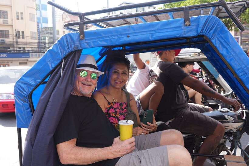 Manila: Guided Tuk Tuk Ride - Tuk tuks, jeepneys, and a local tricycle