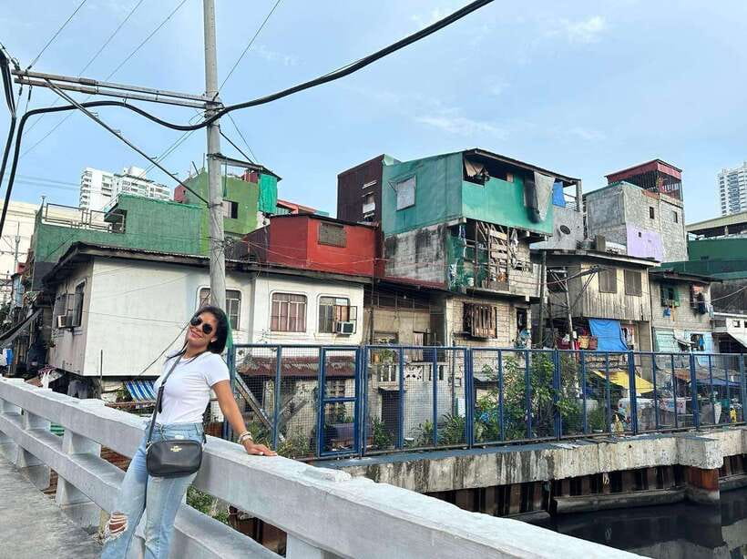Manila: Hidden Gems Guided Tour - Older apartments and Manila’s backstreets