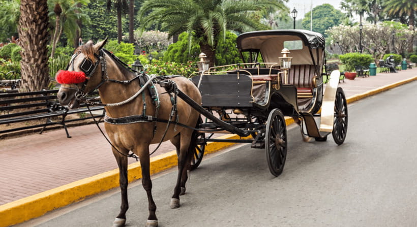MANILA: HISTORICAL KALESA RIDE TOUR EXPERIENCE IN INTRAMUROS - Plaza Roma and the colonial city center