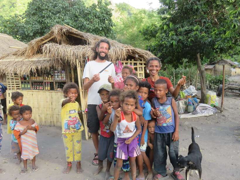 Manila: Mount Pinatubo 4X4 & Hiking Trip - The Aeta Connection and Local Guiding