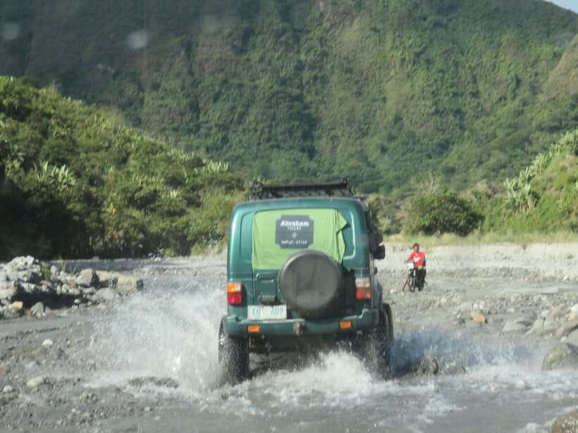 Manila: Mount Pinatubo 4X4 & Hiking Trip - The 5.5-Hour Van Ride From Manila