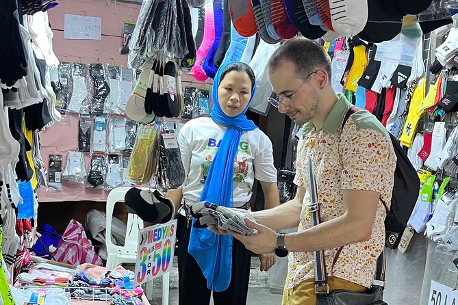 Manila Night Market and Food tour experience with Local guide - Photos make a useful souvenir