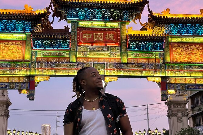 Manila Night Market and Street Food Experience - Crossing Jones Bridge after dark
