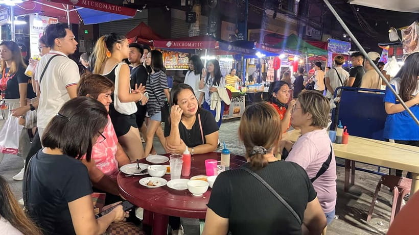 Manila Night market and Street Food Tour - Photos, shopping, and the pace of the night