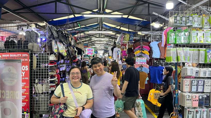 Manila Night Market with Local Guide - Riding Manila by jeepney and tuk-tuk