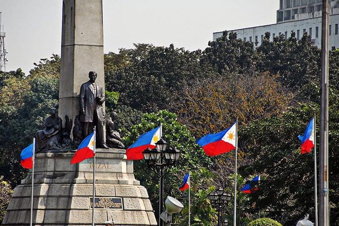 Manila Old & New City Walking Tour With A Guide - San Agustin Church and Spanish colonial architecture
