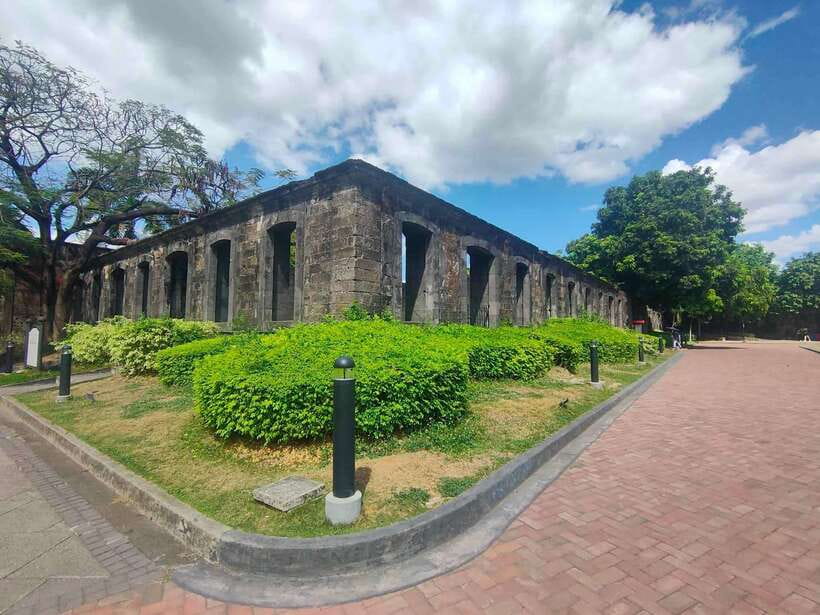 Manila: Rich History of Intramuros Private Tour - Rizal Park and the green space beyond Intramuros