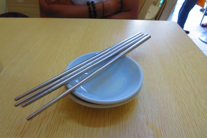 Manila's Culinary Expedition: The Ultimate Food and Market Tour - Moving from restaurant to restaurant in Binondo