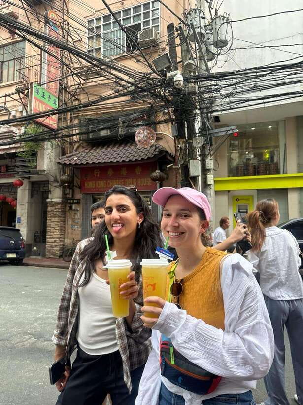 ⭐ Manila Street Food Tour in the Downtown, Eat and Drink⭐ - Starting at Tutuban Center and Bonifacio Monument