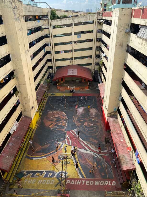 Manila: Taste and See Authenticity - Meeting at Plaza Hugo and entering the heritage district