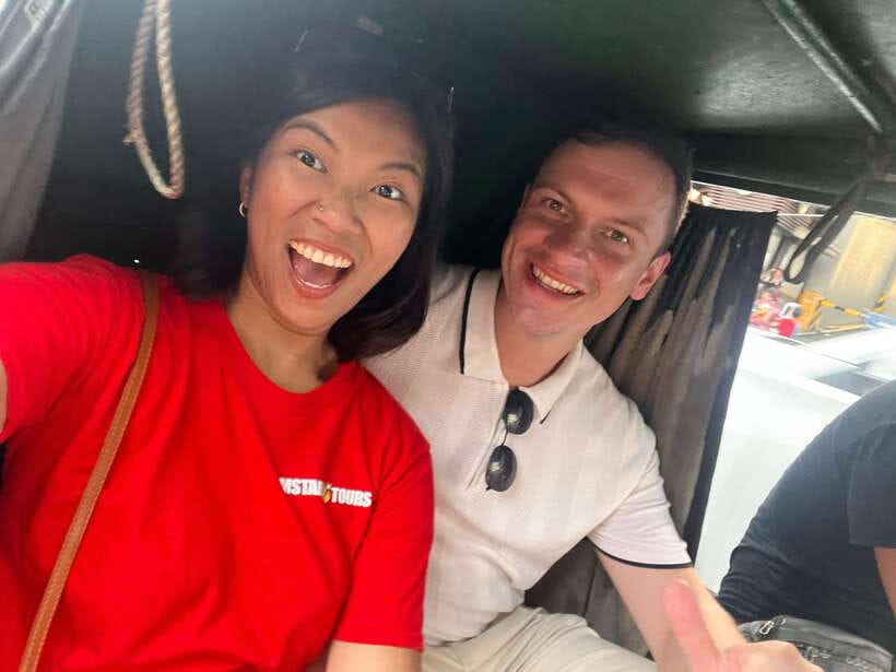 Manila Tuk-Tuk Adventure Hop-in and Hop-Off - Market streets, shopfronts, and everyday Manila