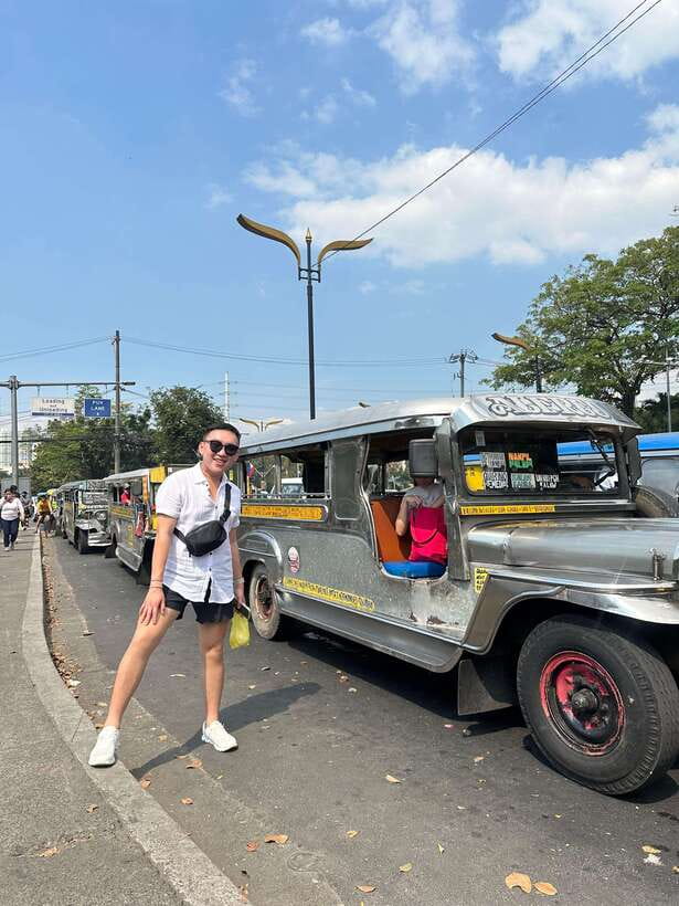 Manila Tuktuk and Jeepney Ride Guided Tour - The guide can make or break the two-hour ride