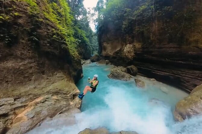 Moalboal Snorkeling, Kawasan Canyoneering with Zipline and Lunch - The 30-Minute Zipline Over Kawasan