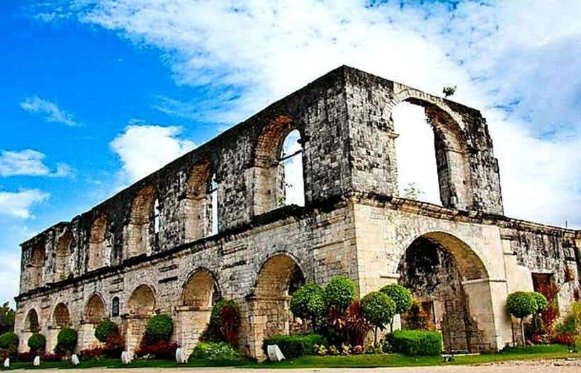 Oslob: Whale Shark Encounter, Ka-Treasure Falls & Simala - Five things to know before you go