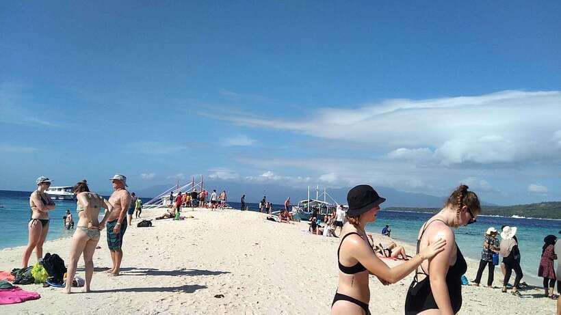 Oslob: Whaleshark Swimming, Tumalog Falls & Sumilon Island - Key points to know before booking