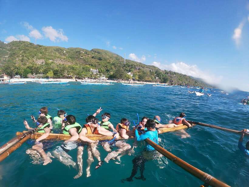 Oslob: Whaleshark Swimming, Tumalog Falls & Sumilon Island - A very early start from Cebu