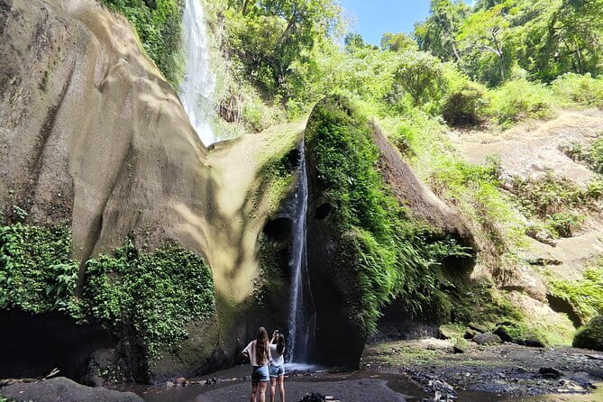 Pagsanjan Falls Tour with Lunch Included - Lunch, Water, and What the Price Covers