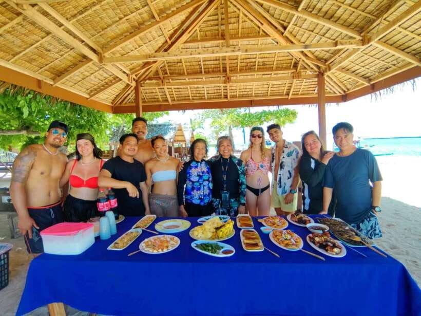 Palawan: Honda Bay Island Hopping Cruise - Starfish Island and the first taste of Honda Bay