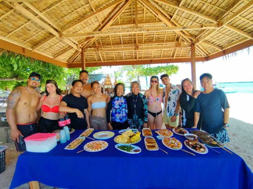Palawan: Honda Bay Island Hopping Cruise - Crowds, communication, and the shared-tour trade-off