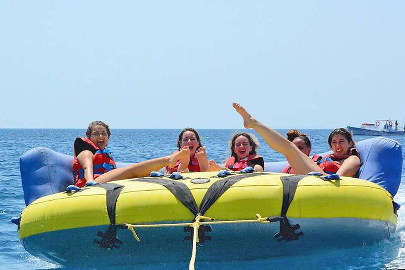 Panglao: UFO Ride Experience along Alona Beach - The short escort to the activity area