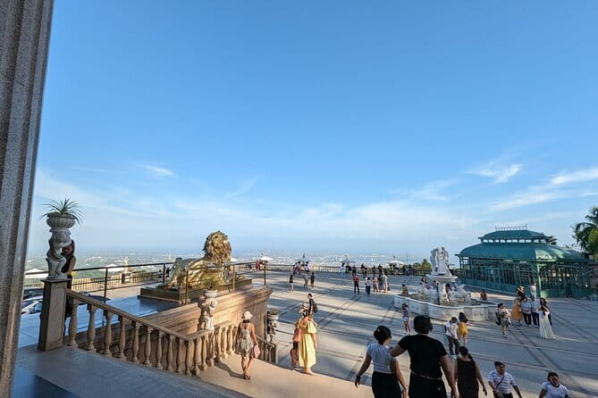 Panoramic View of Cebu and Dinner with Night View - Sirao Garden, flowers, and playful photo spots