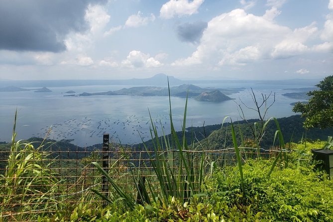 PanoramicTagaytay Ridge Tour from Manila - People’s Park in the Sky and the Taal panorama