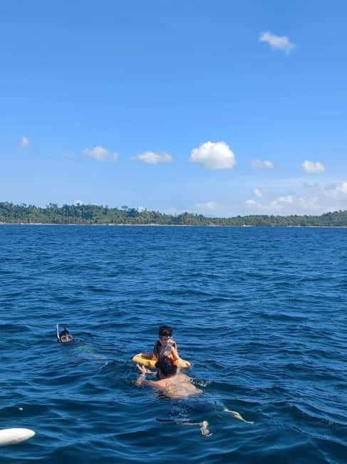 Port Barton: Island Hopping with Lunch,Hotel Transfer & Fees - Starfish Island: shallow water and a distinctive sandbar