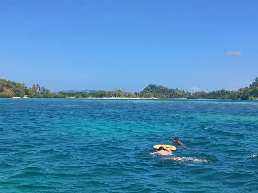 Port Barton: Island Hopping with Lunch,Hotel Transfer & Fees - Double Island Sand Bar: a short, pretty stop