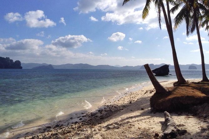 Private El Nido Tour B Island Hopping - Snake Island sets an easy first rhythm
