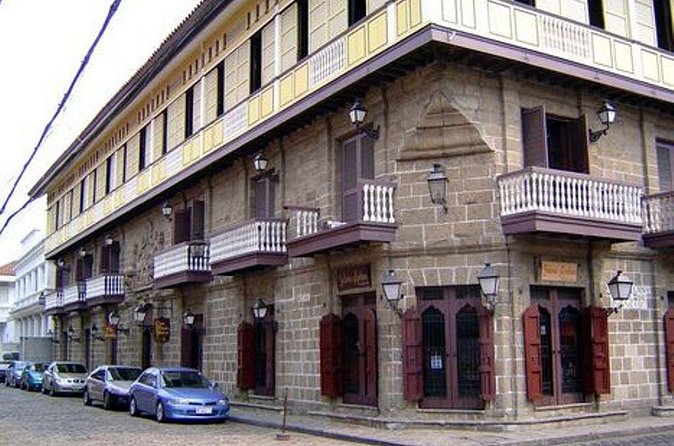 Private Half-Day Makati (Old Manila) with Intramuros - Is $160.26 Per Person Good Value?