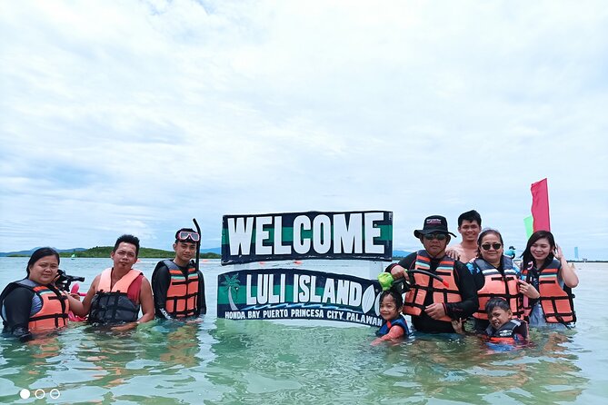 Private Honda Bay Island Hopping Tour - Key points at a glance