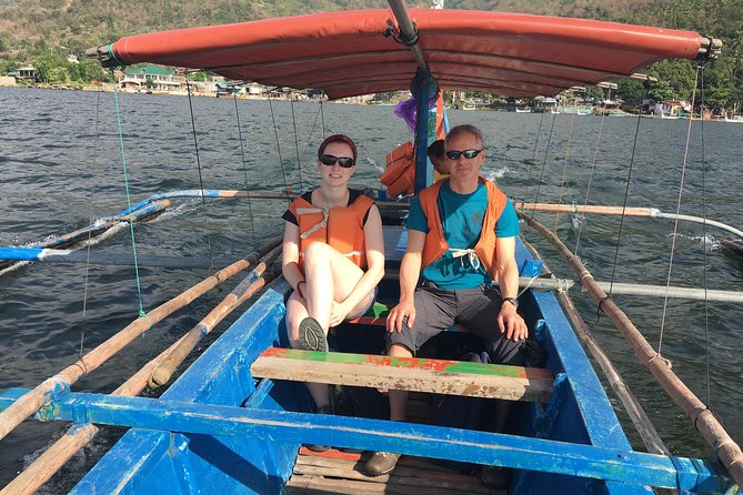 Private Tour: Tagaytay Midlands & Taal Volcano Boat Ride - Guides, drivers, and the private-tour advantage