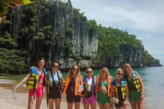 Private Underground River Tour In Puerto Princesa - Inside the cave on the 45-minute boat ride