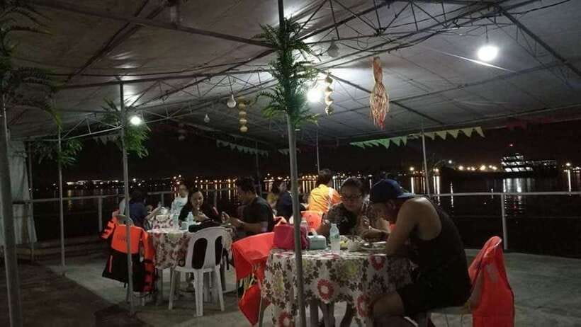 Puerto Princesa: Firefly Watching Bay Cruise with Dinner - Dinner on the boat