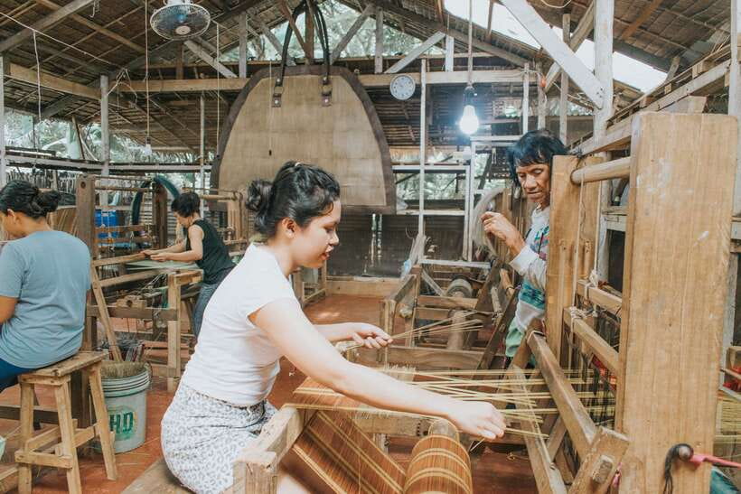 Puerto Princesa: Half-Day City Tour with Optional Massage - Crocodiles and rescued animals at the wildlife center