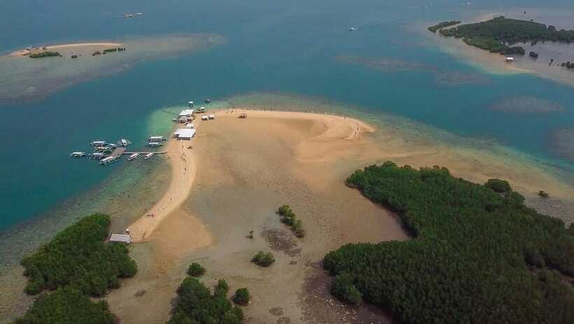 Puerto Princesa in 3 days: Tours with optional hotel rooms - Guides, language, and the human side of the tours