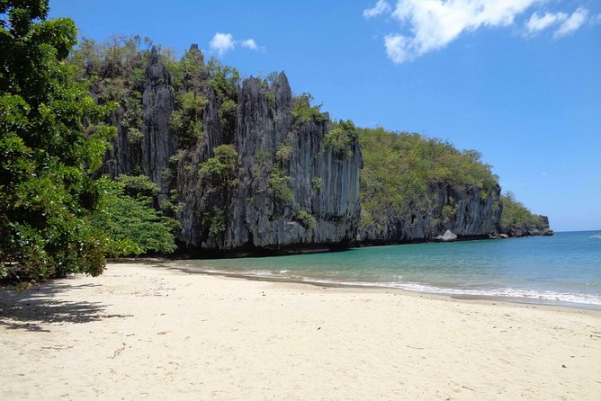 Puerto Princesa Underground river excursion tour UNESCO - The road from Puerto Princesa to the cave