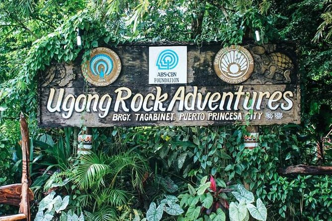 Puerto Princesa: UNESCO Underground River Day Tour - Entering the Underground River by boat