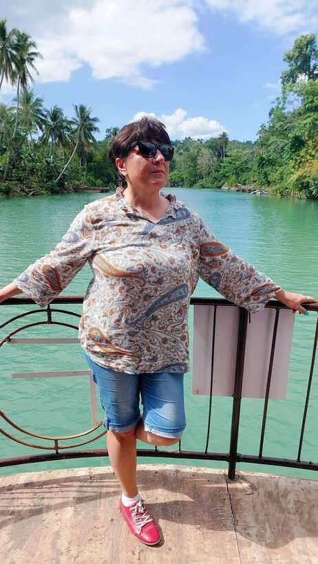 Sardines, chocolate hills, tarsiers, ATV,floating restaurant - Tarsiers, butterflies, and the small-animal stops