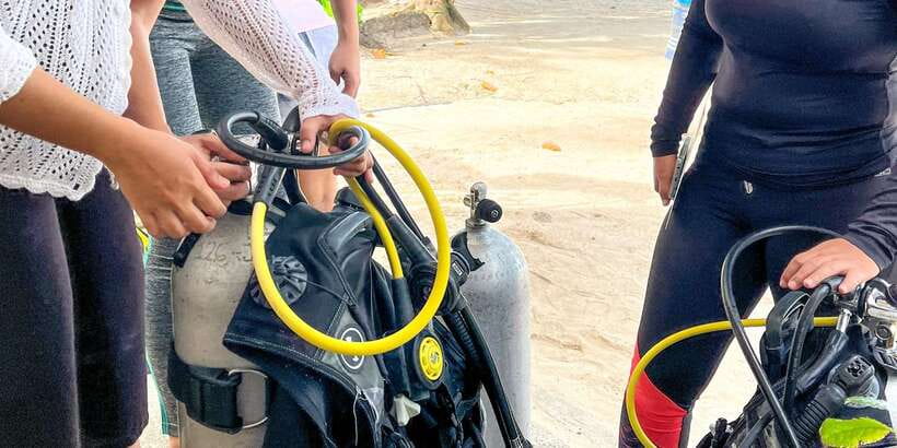 Scuba Diving in Boracay: SSI Basic Diver for Beginners - What the five-star feedback tells you