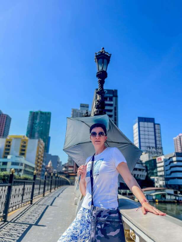 Solo Traveler Friendly Manila Walk w/ Mobile Photography - The Pasig River Esplanade and the changing city