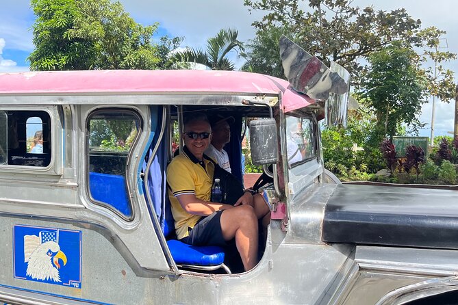 Tagaytay Day Tour sightseeing with Panoramic Taal volcano view - A Tagaytay museum adds an artful change of pace